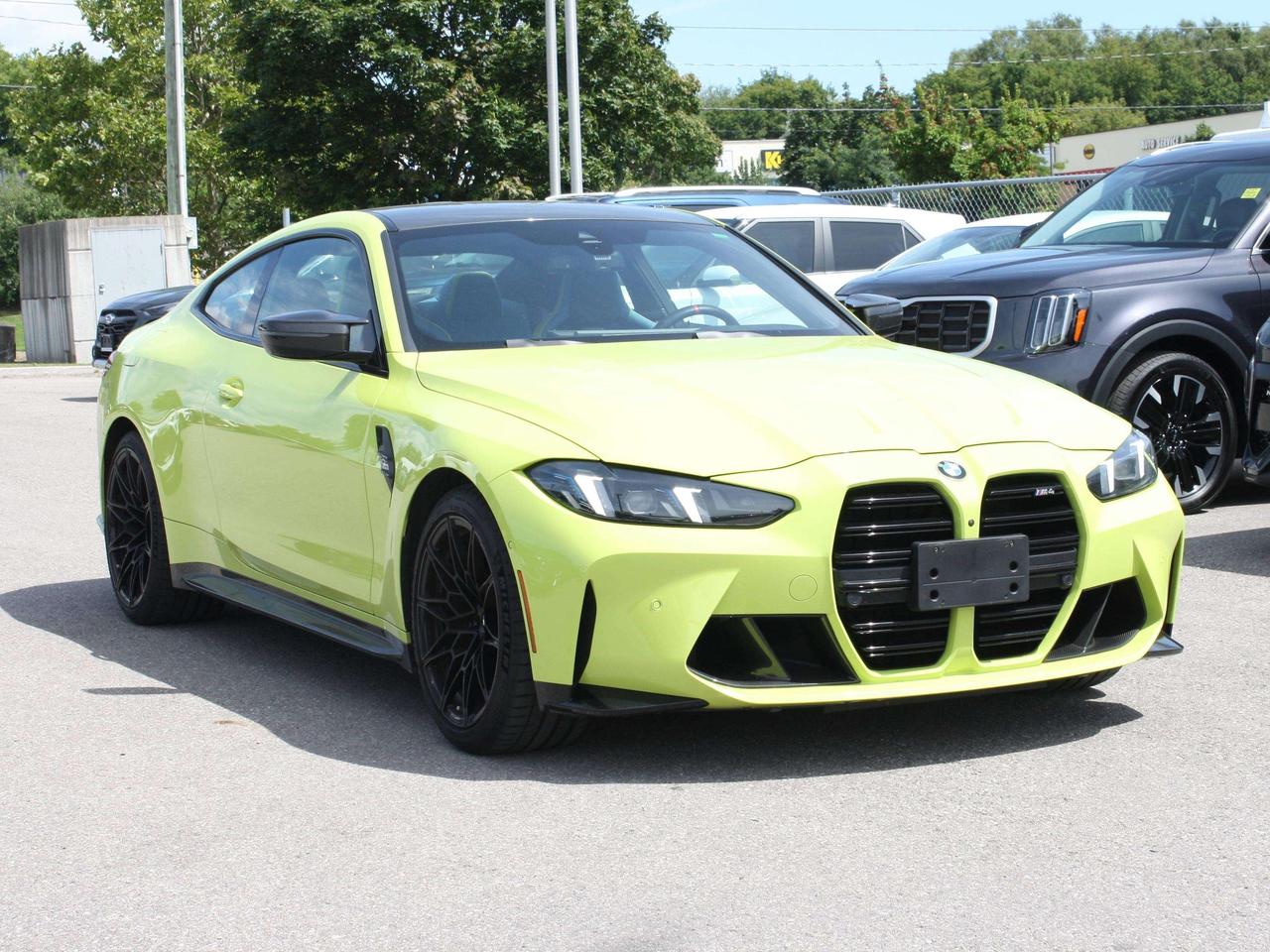 2025 BMW M4 6-Speed / Carbon Buckets / Carbon Package Photo