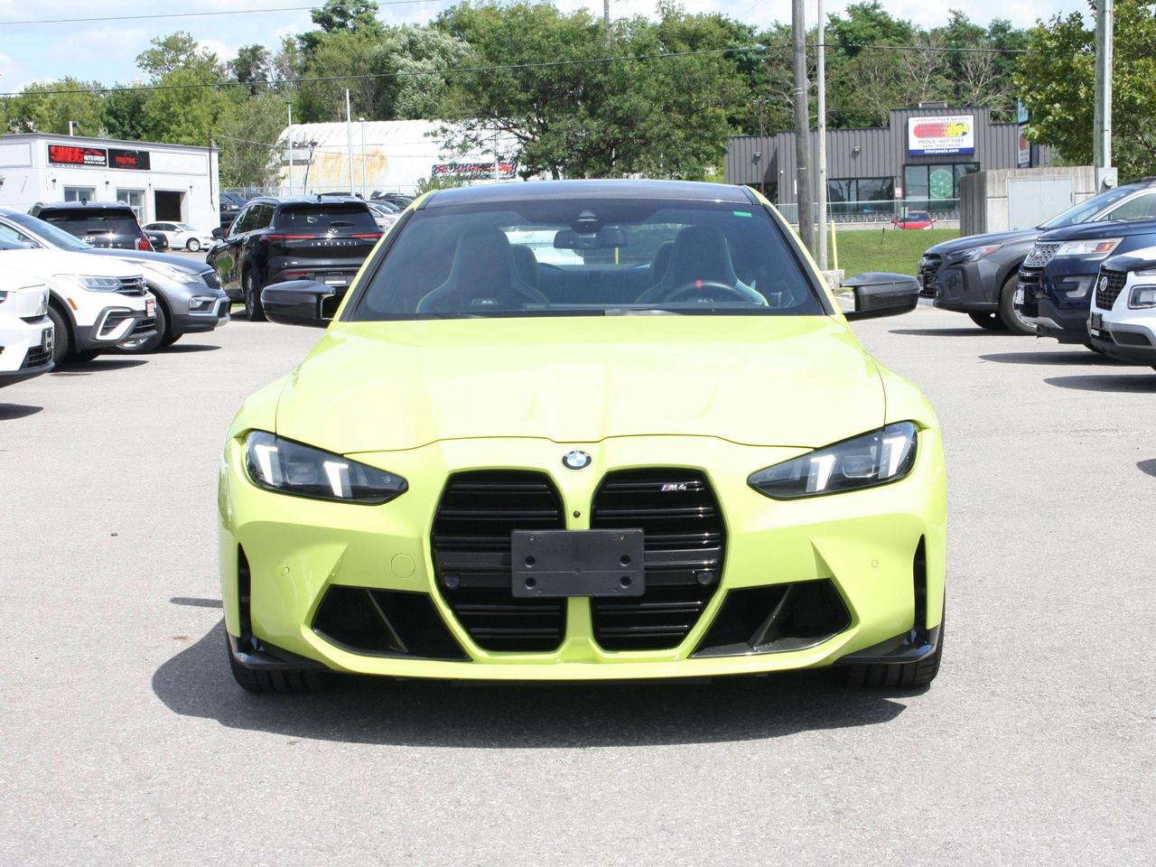 2025 BMW M4 6-Speed / Carbon Buckets / Carbon Package Photo