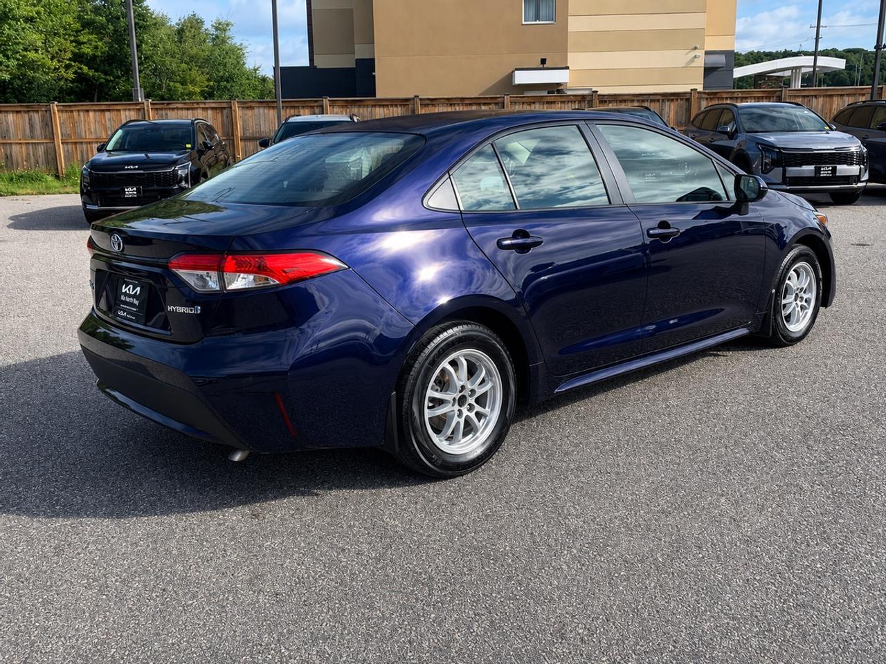 2022 Toyota Corolla LE Photo