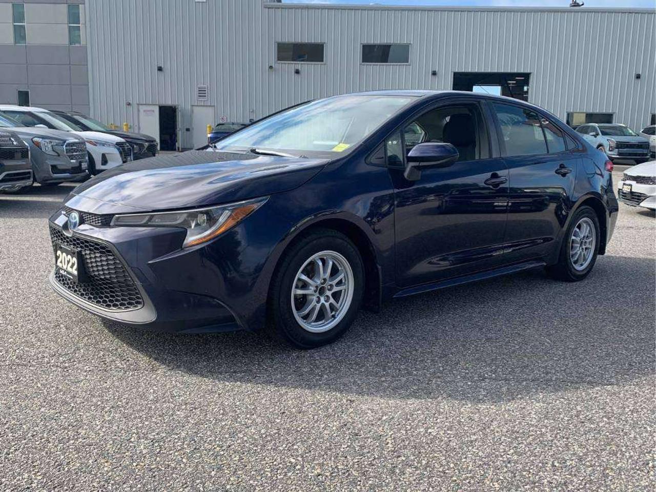 2022 Toyota Corolla LE Photo4