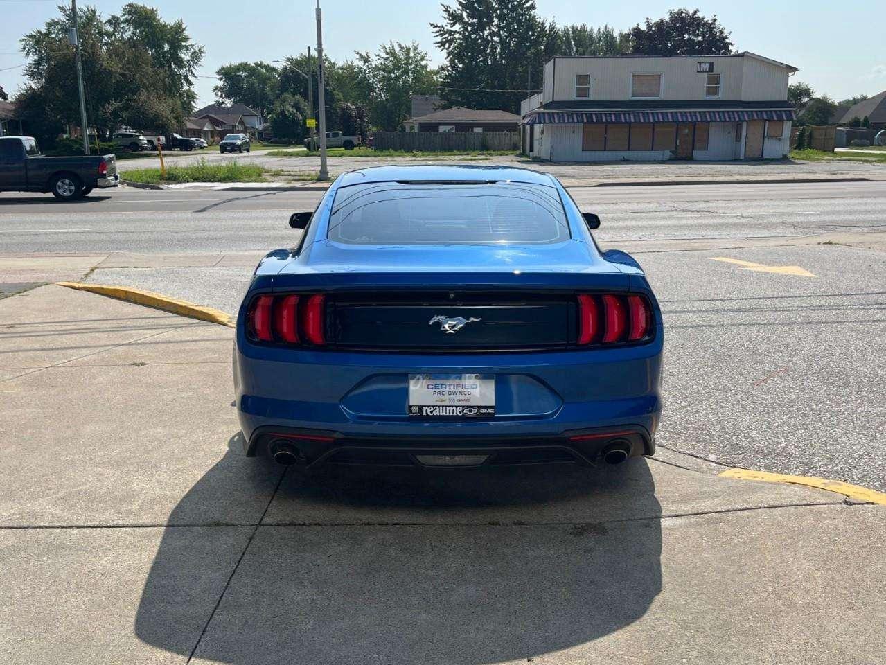 2018 Ford Mustang ECOBOOST MATURE OWNER Photo