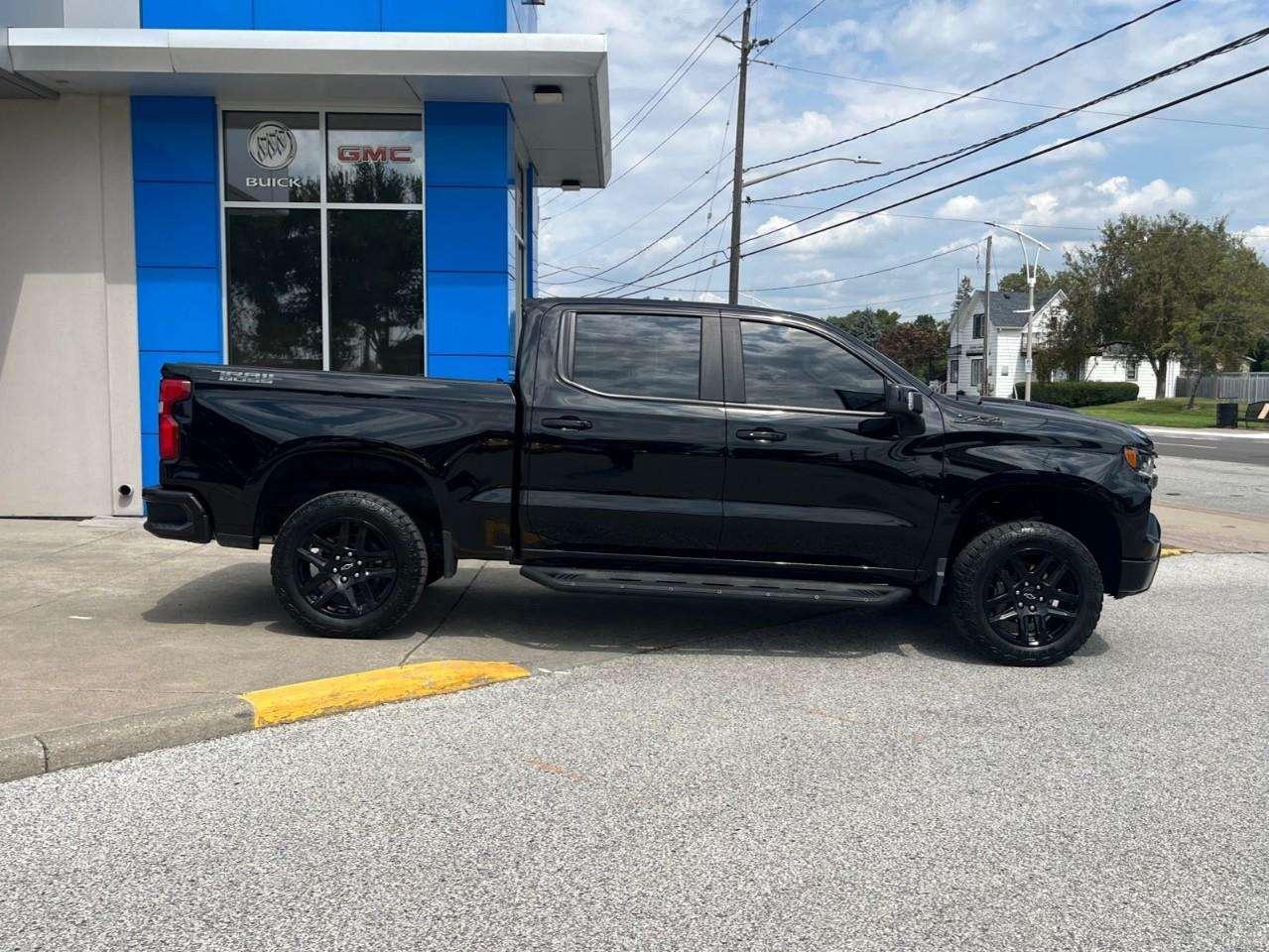 2025 Chevrolet Silverado 1500 LT TRAIL BOSS CPO RATES APPLY @ 0.99%-5.49% OAC Photo