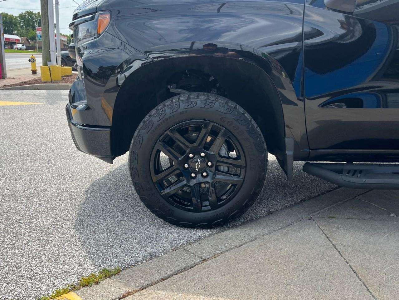 2025 Chevrolet Silverado 1500 LT TRAIL BOSS CPO RATES APPLY @ 0.99%-5.49% OAC Photo