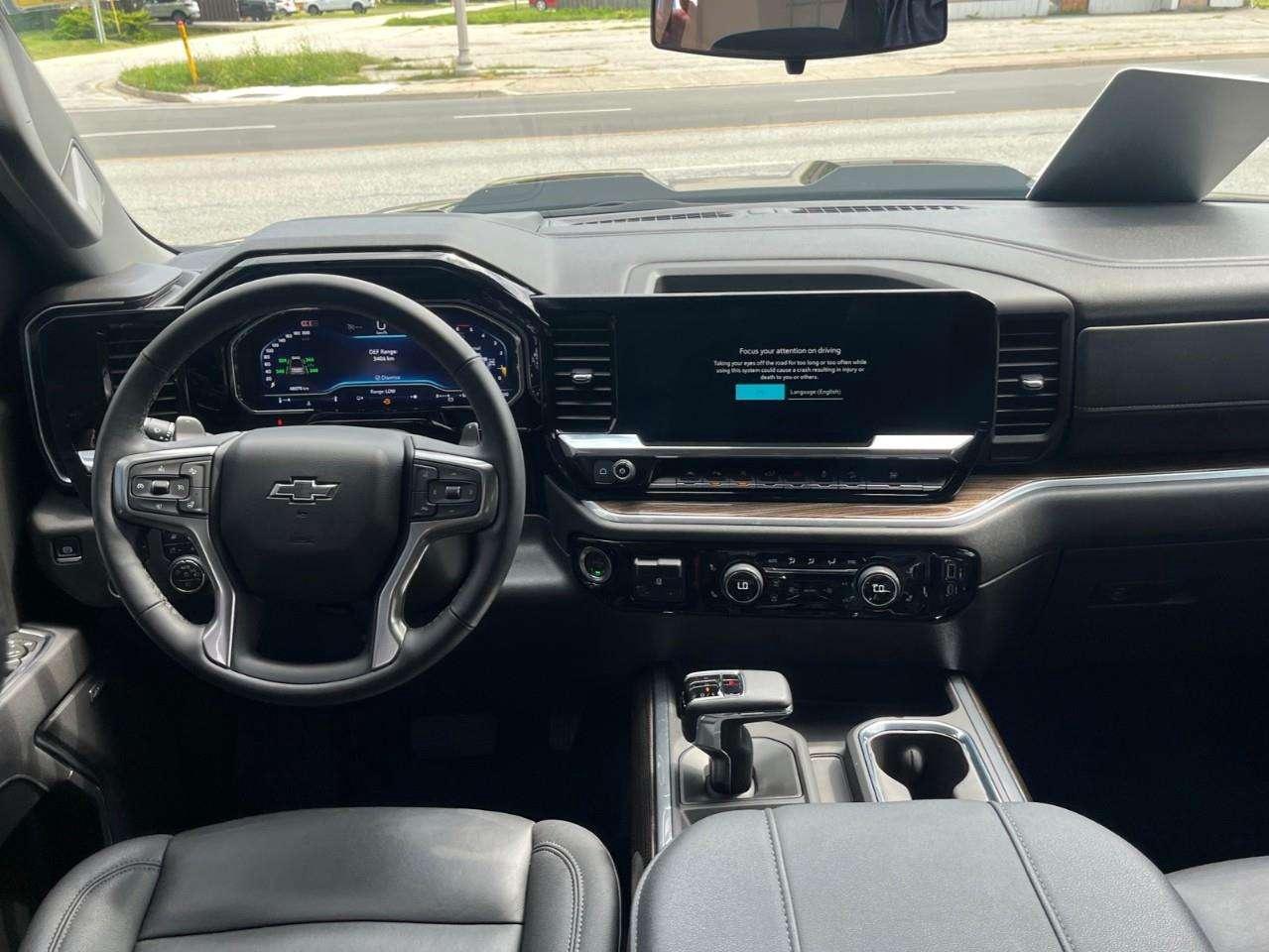 2025 Chevrolet Silverado 1500 LT TRAIL BOSS CPO RATES APPLY @ 0.99%-5.49% OAC Photo