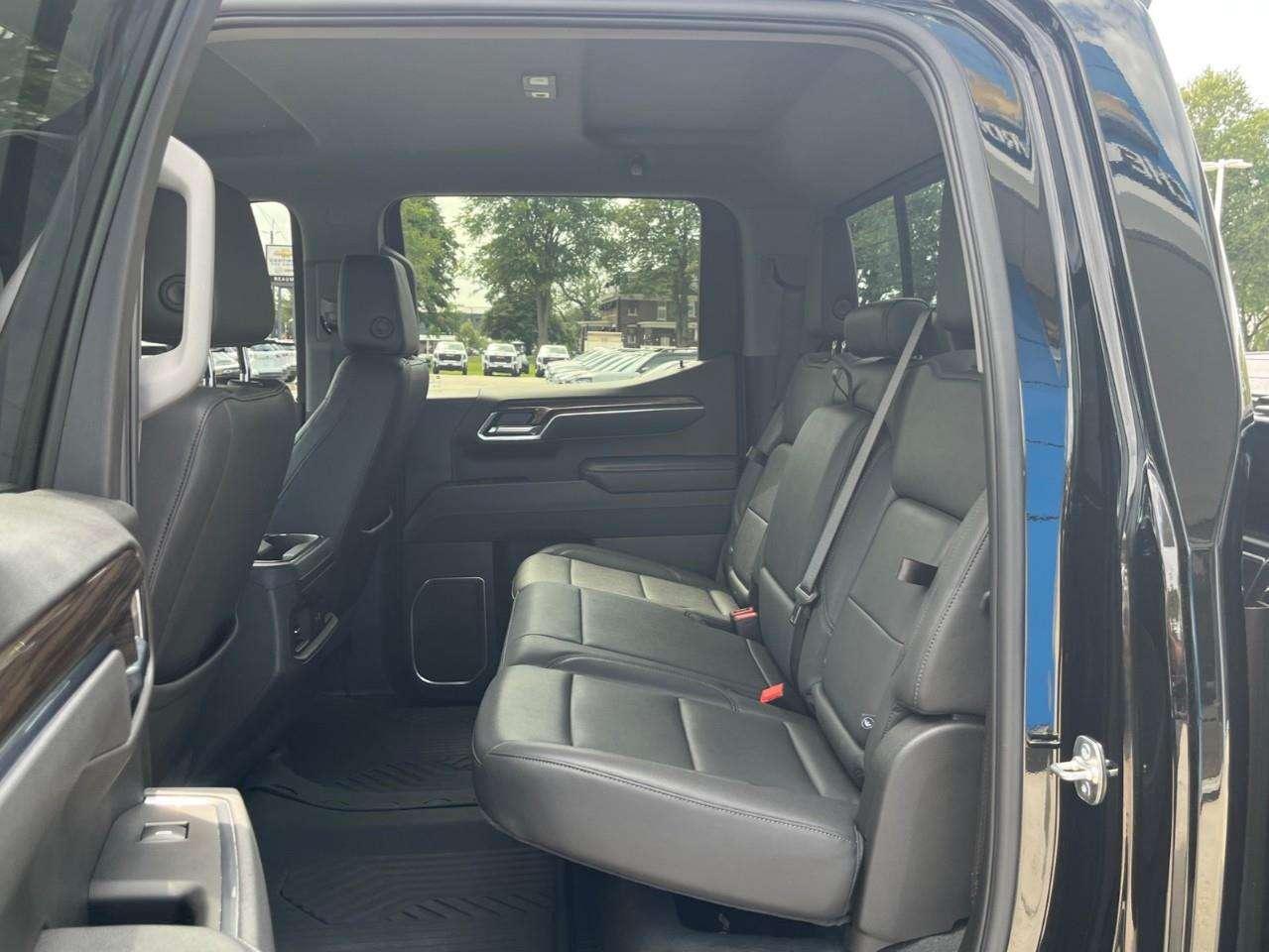 2025 Chevrolet Silverado 1500 LT TRAIL BOSS CPO RATES APPLY @ 0.99%-5.49% OAC Photo