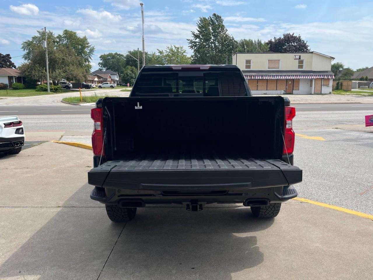 2025 Chevrolet Silverado 1500 LT TRAIL BOSS CPO RATES APPLY @ 0.99%-5.49% OAC Photo