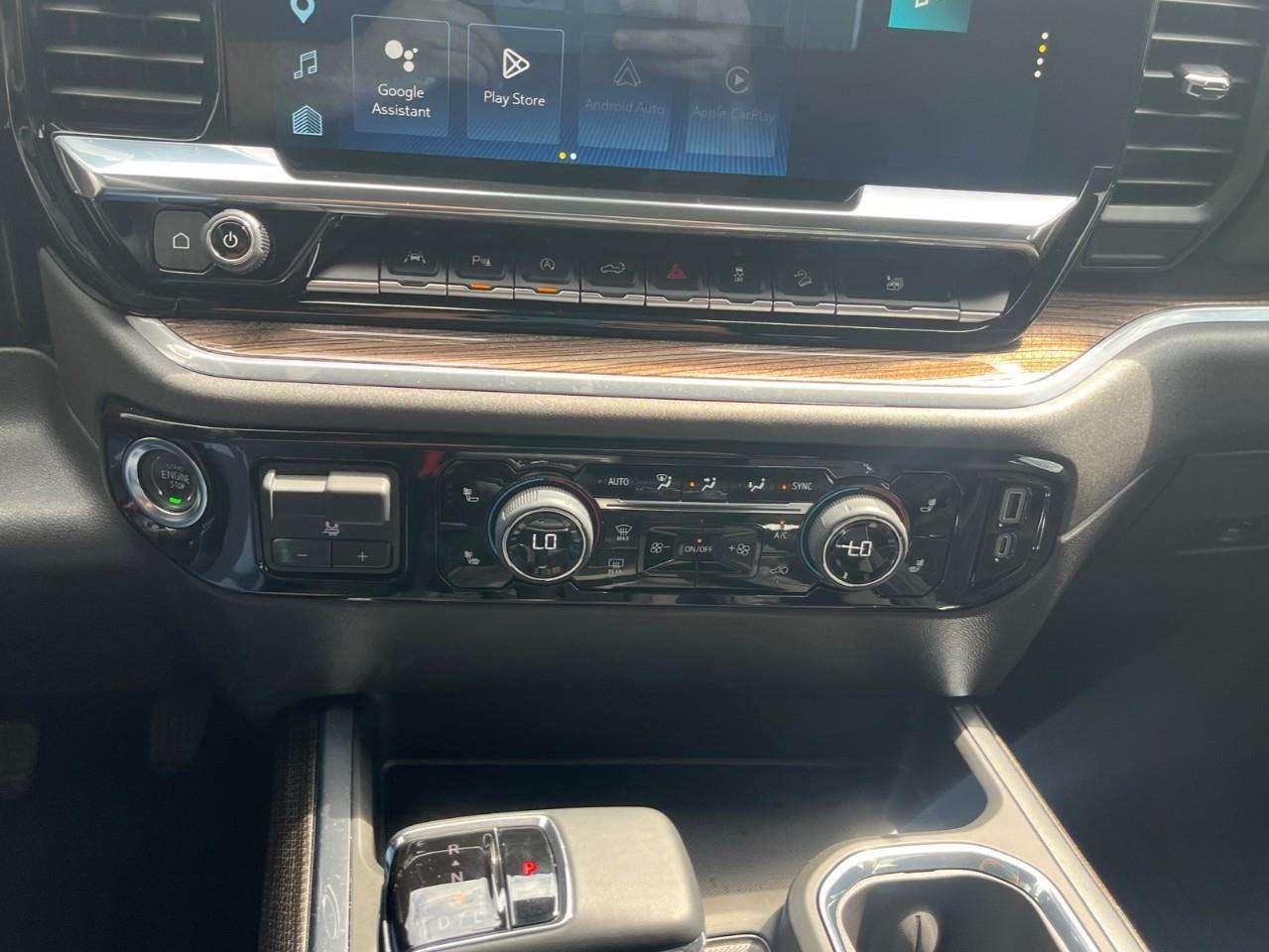 2025 Chevrolet Silverado 1500 LT TRAIL BOSS CPO RATES APPLY @ 0.99%-5.49% OAC Photo