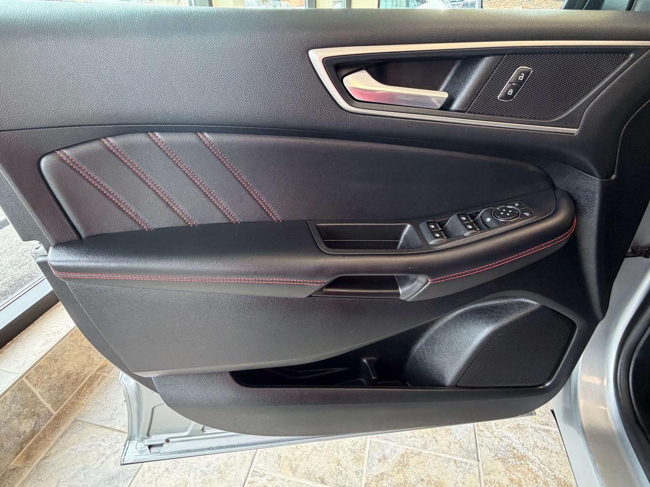 2022 Ford Edge ST Line Call Belleville @613-961-8848 for info Photo