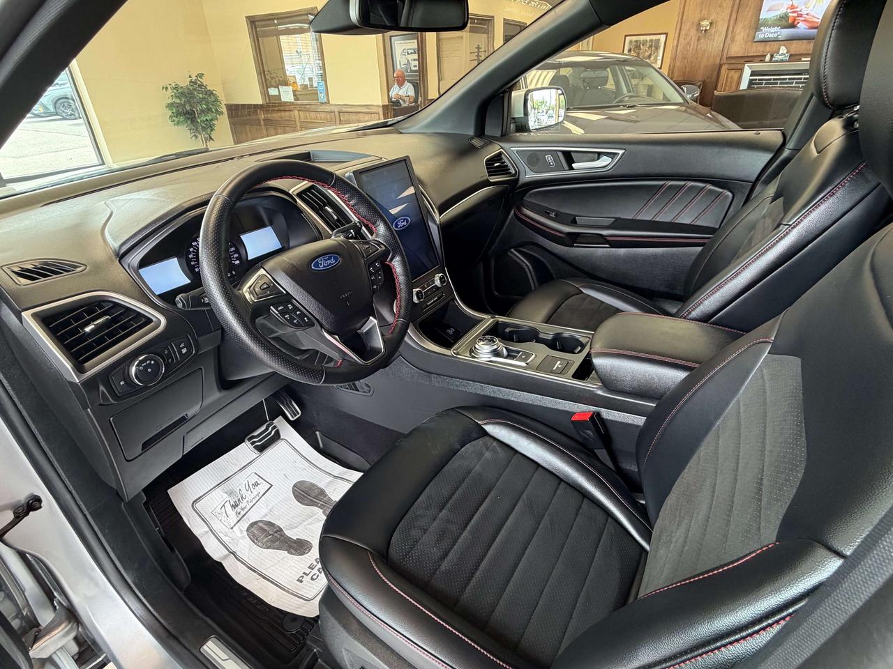 2022 Ford Edge ST Line Call Belleville @613-961-8848 for info Photo