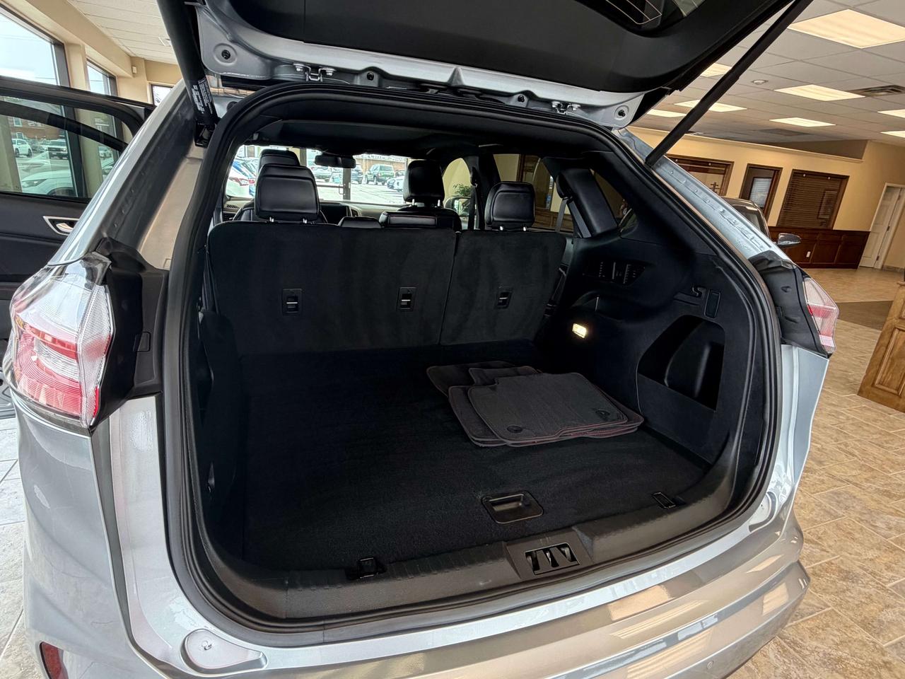 2022 Ford Edge ST Line Call Belleville @613-961-8848 for info Photo