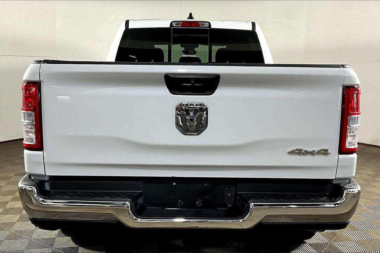 2022 RAM 1500 Tradesman 4x4 Crew Cab 6'4 Box Photo
