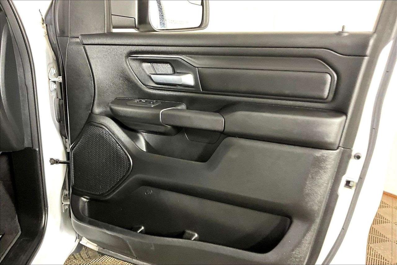 2022 RAM 1500 Tradesman 4x4 Crew Cab 6'4 Box Photo