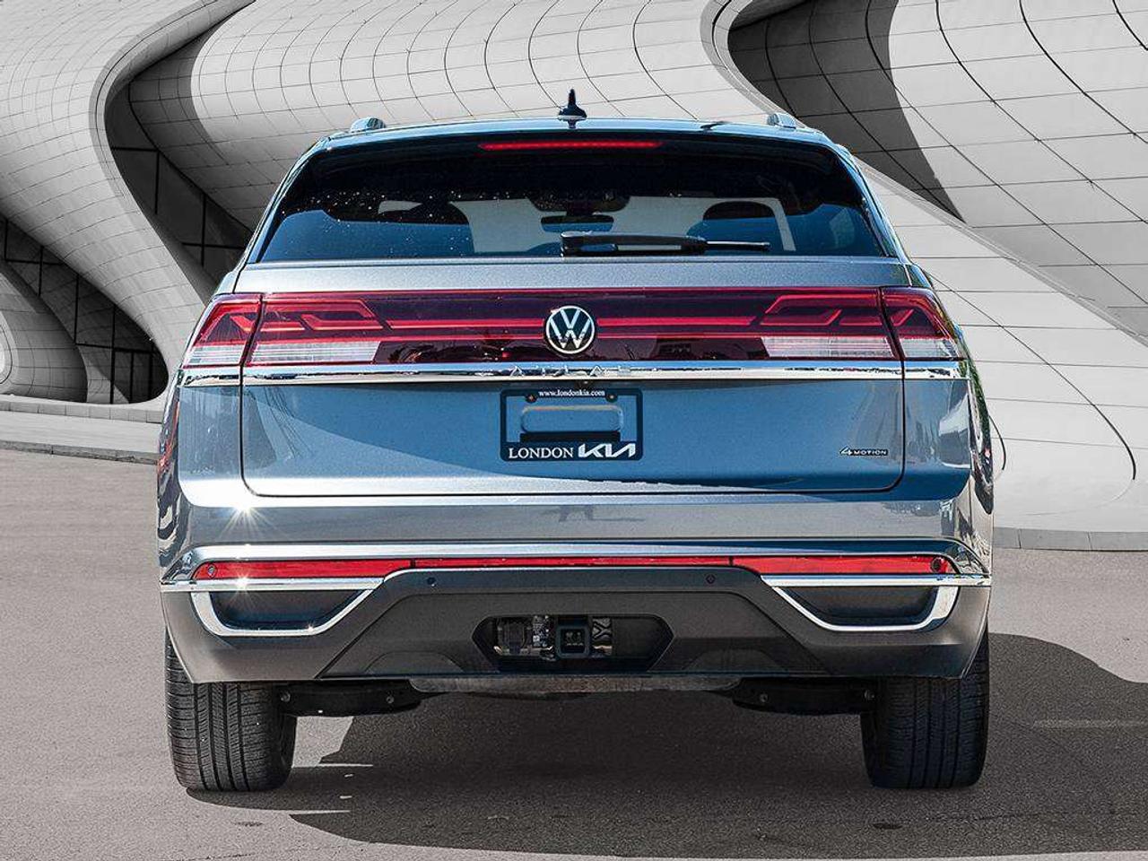 2024 Volkswagen Atlas Highline   AWD   Leather   Push Button   Heated Seats Photo