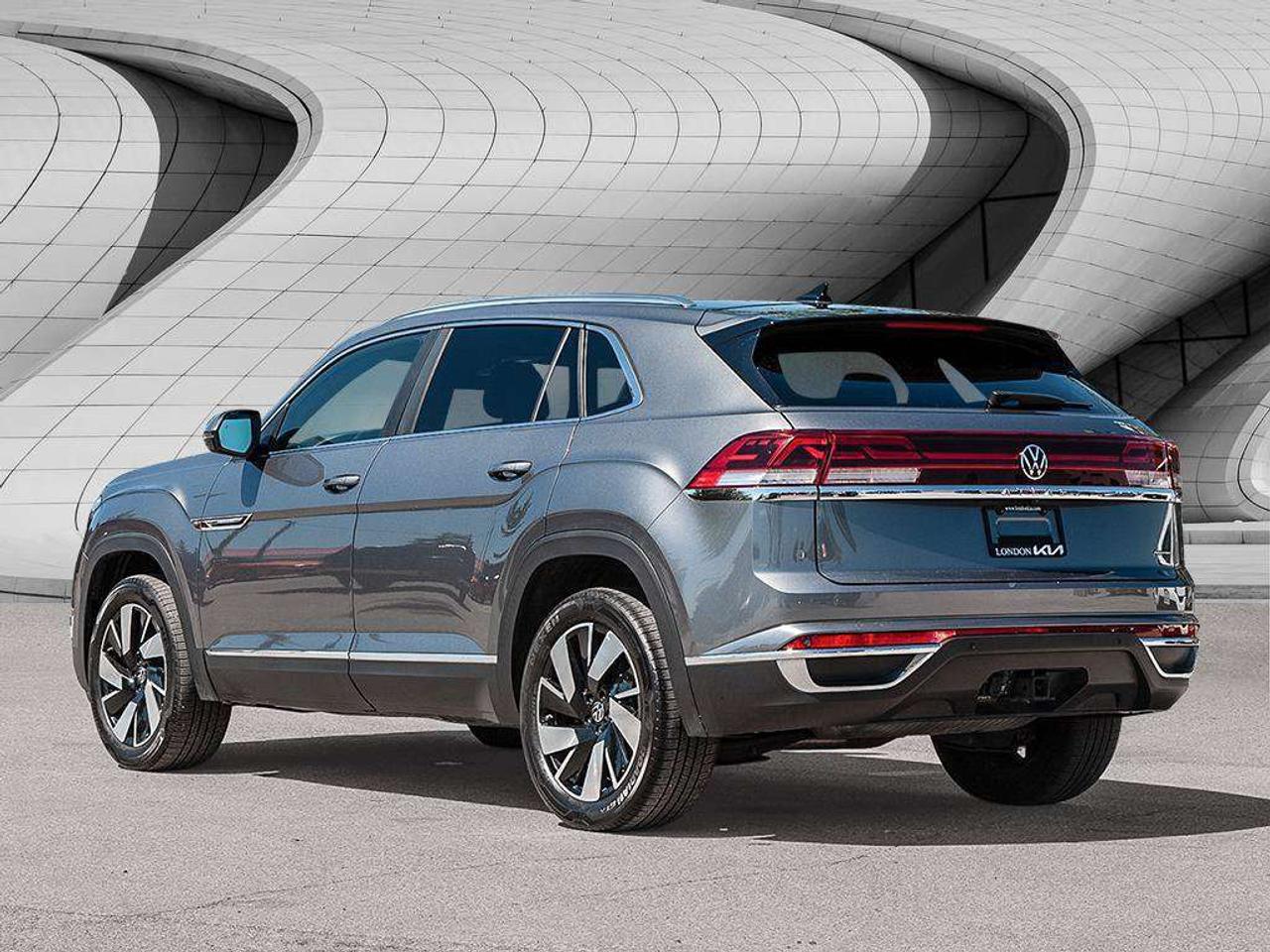 2024 Volkswagen Atlas Highline   AWD   Leather   Push Button   Heated Seats Photo