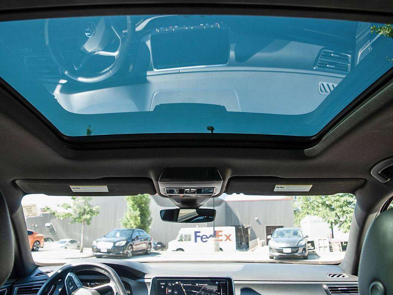 2024 Volkswagen Atlas Highline   AWD   Leather   Push Button   Heated Seats Photo