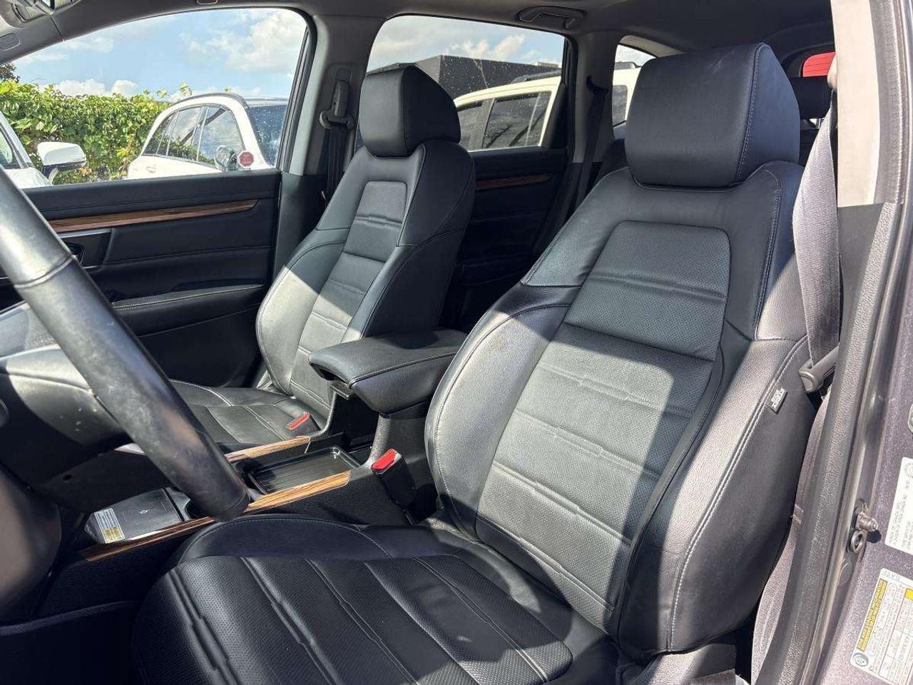 2020 Honda CR-V Touring FULLY LOADED Photo