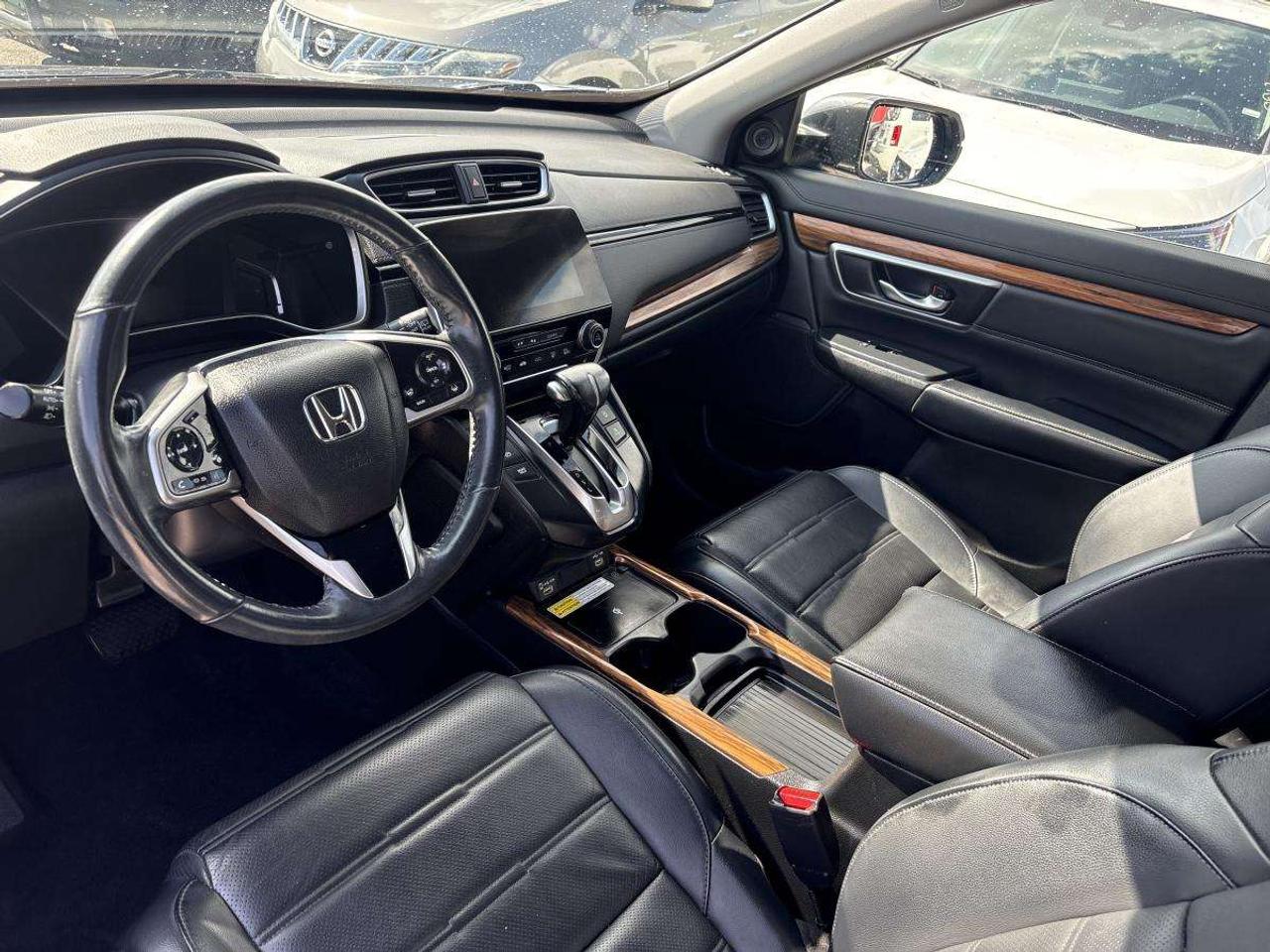 2020 Honda CR-V Touring FULLY LOADED Photo