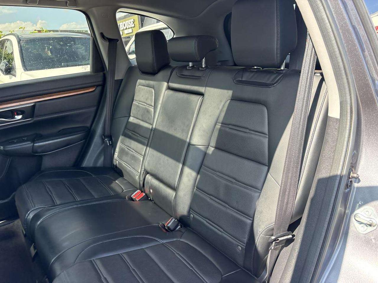 2020 Honda CR-V Touring FULLY LOADED Photo
