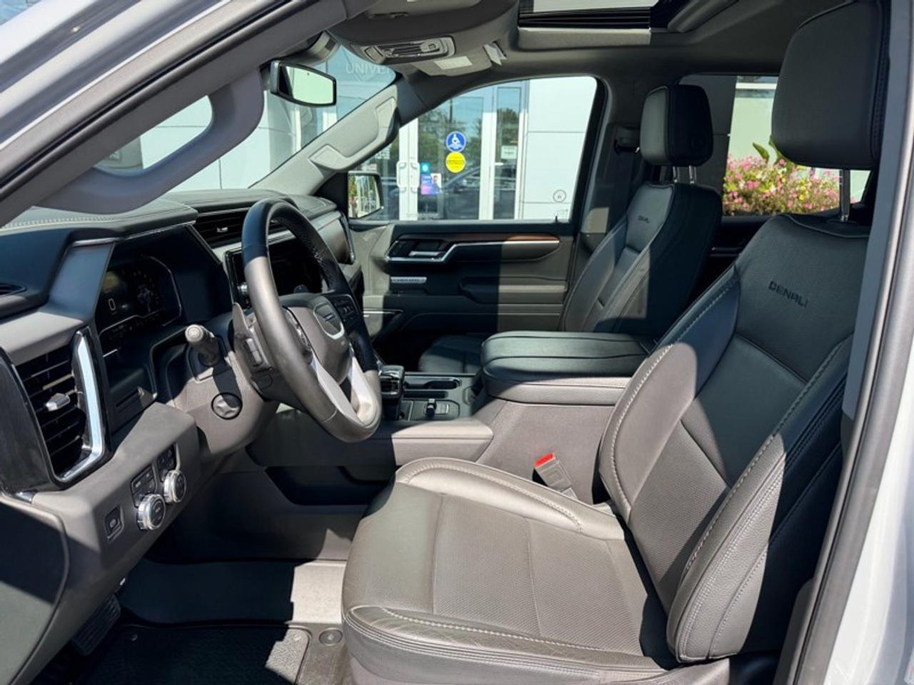 2025 GMC Sierra 1500 Crew Cab Short Box 4-Wheel Drive Denali Photo