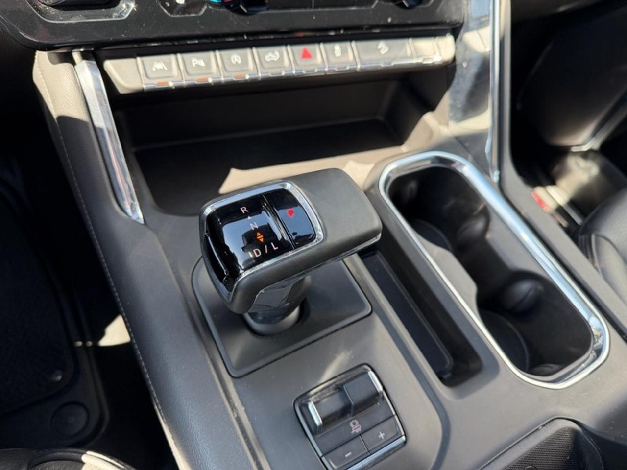 2025 GMC Sierra 1500 Crew Cab Short Box 4-Wheel Drive Denali Photo