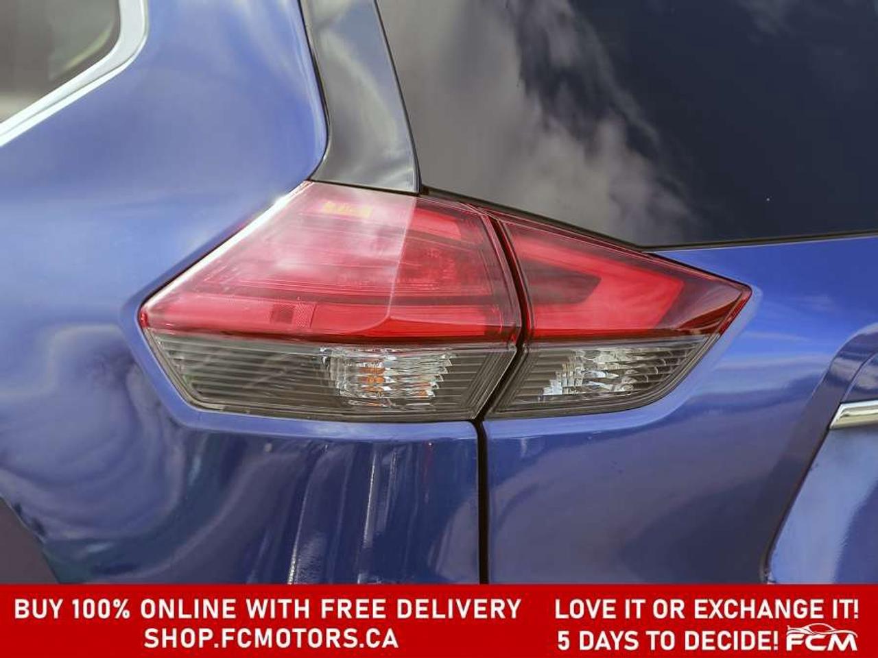 2017 Nissan Rogue SV AWD   FULLY CERTIFIED WITH WARRANTY Photo