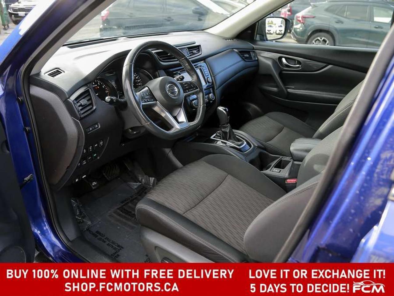 2017 Nissan Rogue SV AWD   FULLY CERTIFIED WITH WARRANTY Photo