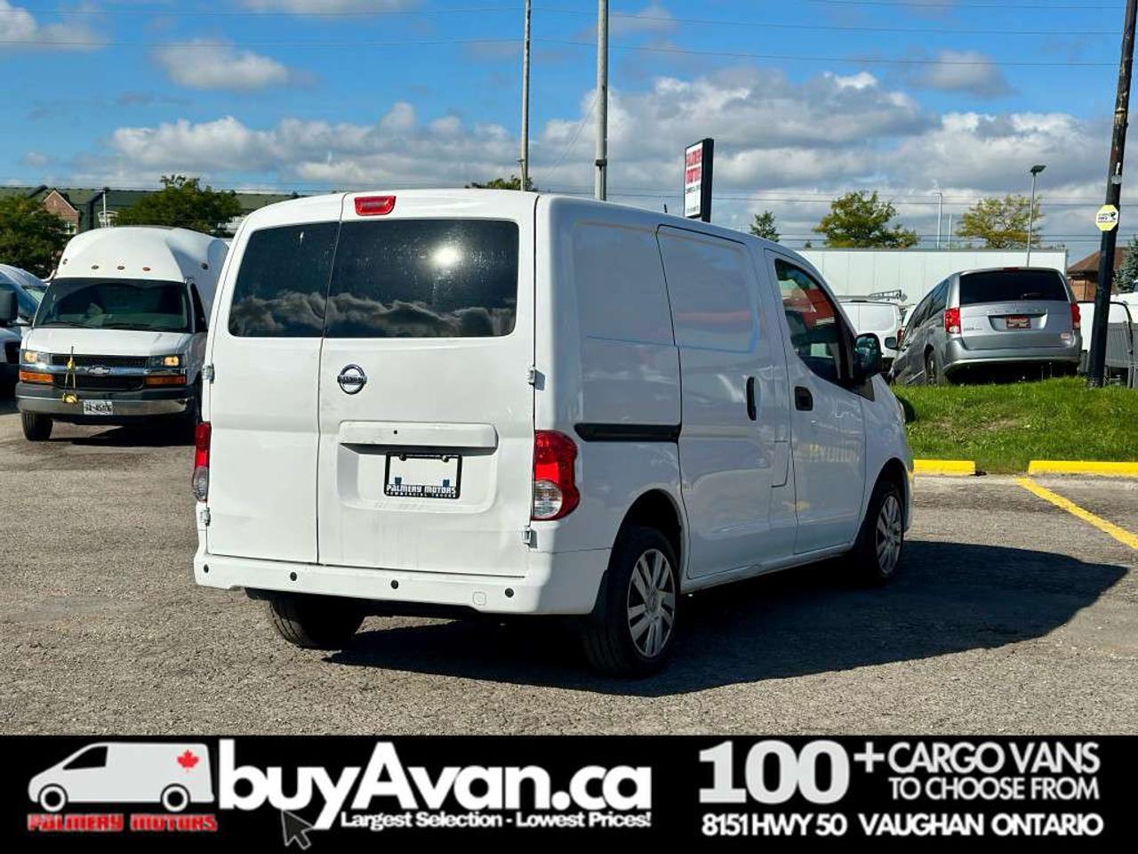2017 Nissan NV200 SV Cargo Van Tech Pkg LOW KMS FULLY CERTIFIED Photo