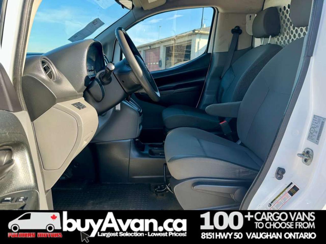 2017 Nissan NV200 SV Cargo Van Tech Pkg LOW KMS FULLY CERTIFIED Photo