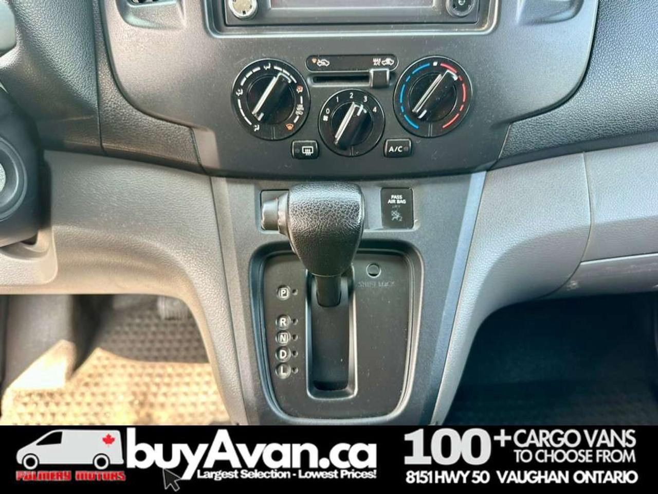 2017 Nissan NV200 SV Cargo Van Tech Pkg LOW KMS FULLY CERTIFIED Photo