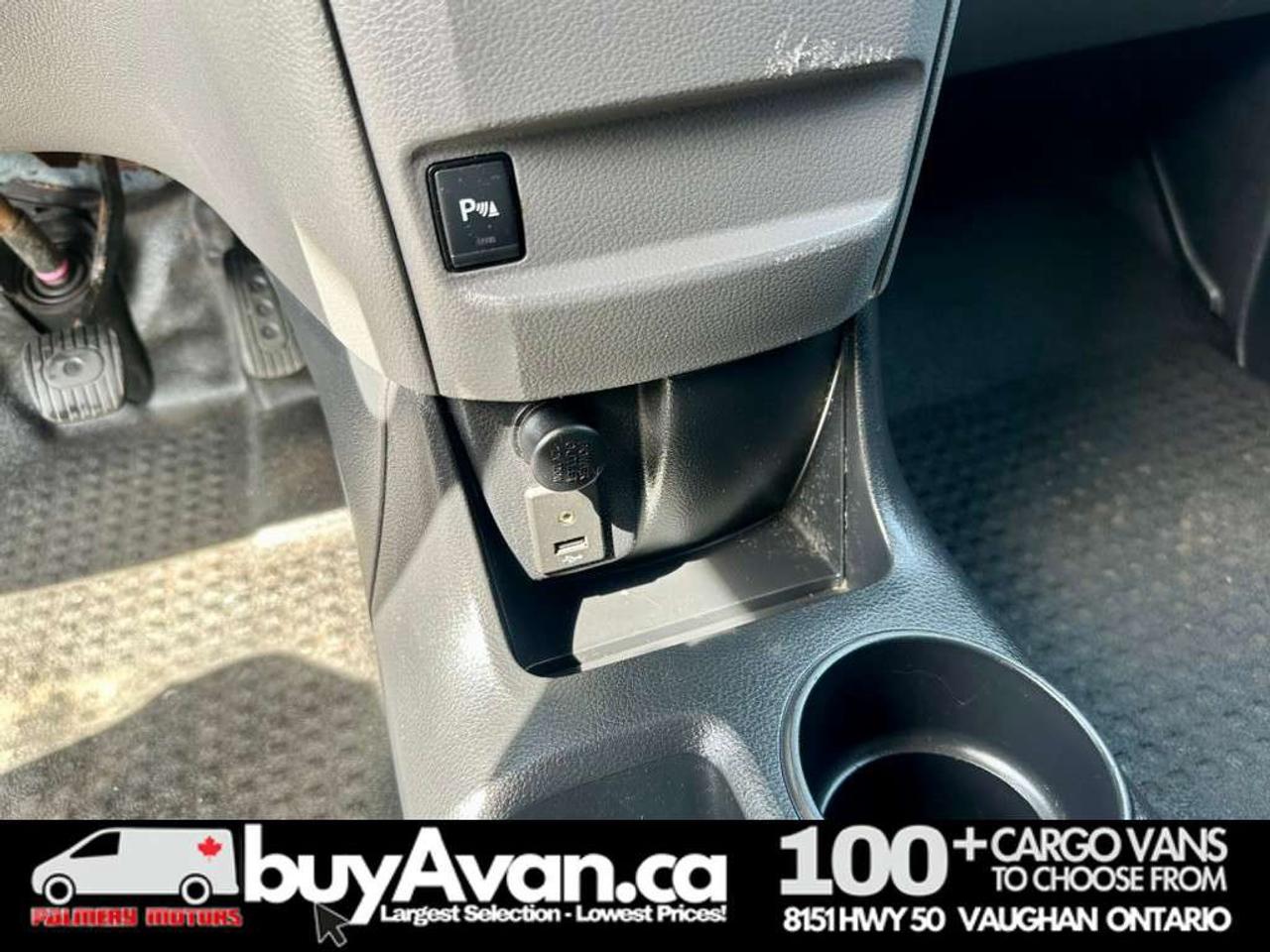 2017 Nissan NV200 SV Cargo Van Tech Pkg LOW KMS FULLY CERTIFIED Photo