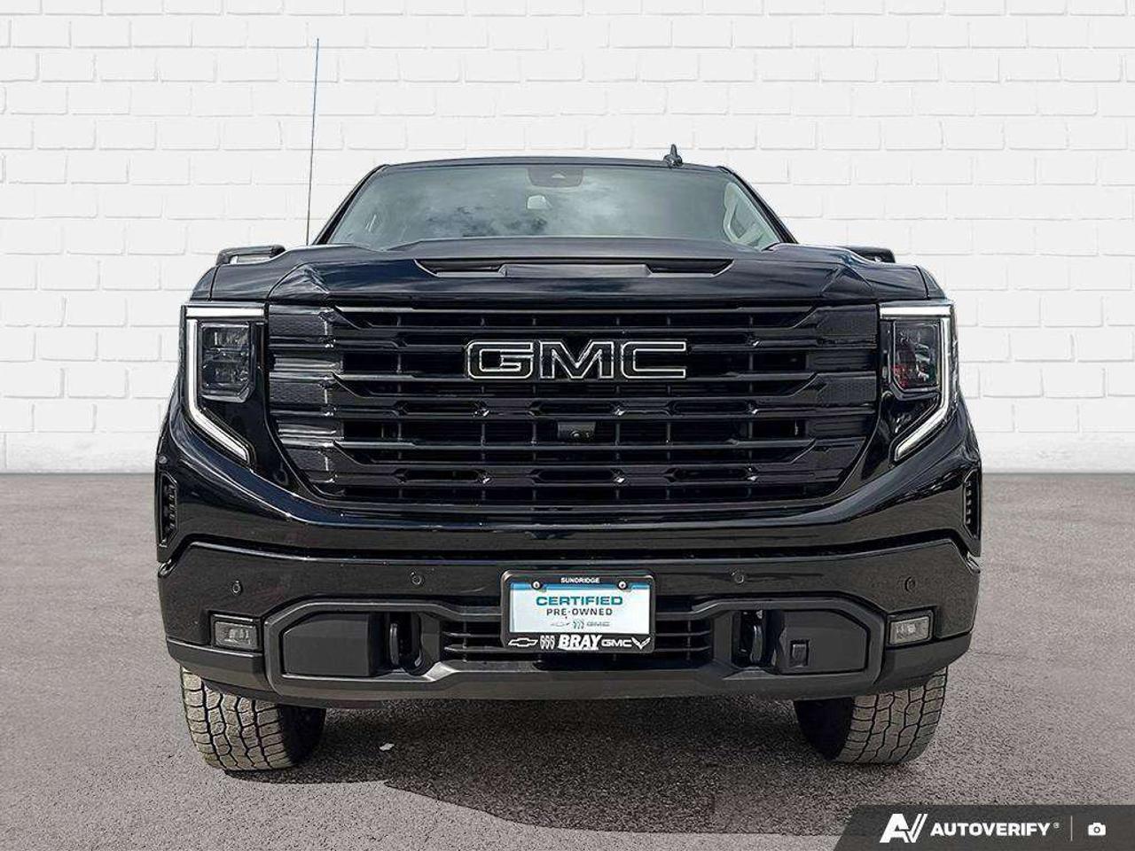 2025 GMC Sierra 1500 ELEVATION PREMIUM PKG. X31 OFF ROAD PKG. TRAILERING APP. HITCH GUIDANCE W/HITCH VIEW. RUNNING BOARDS. Photo