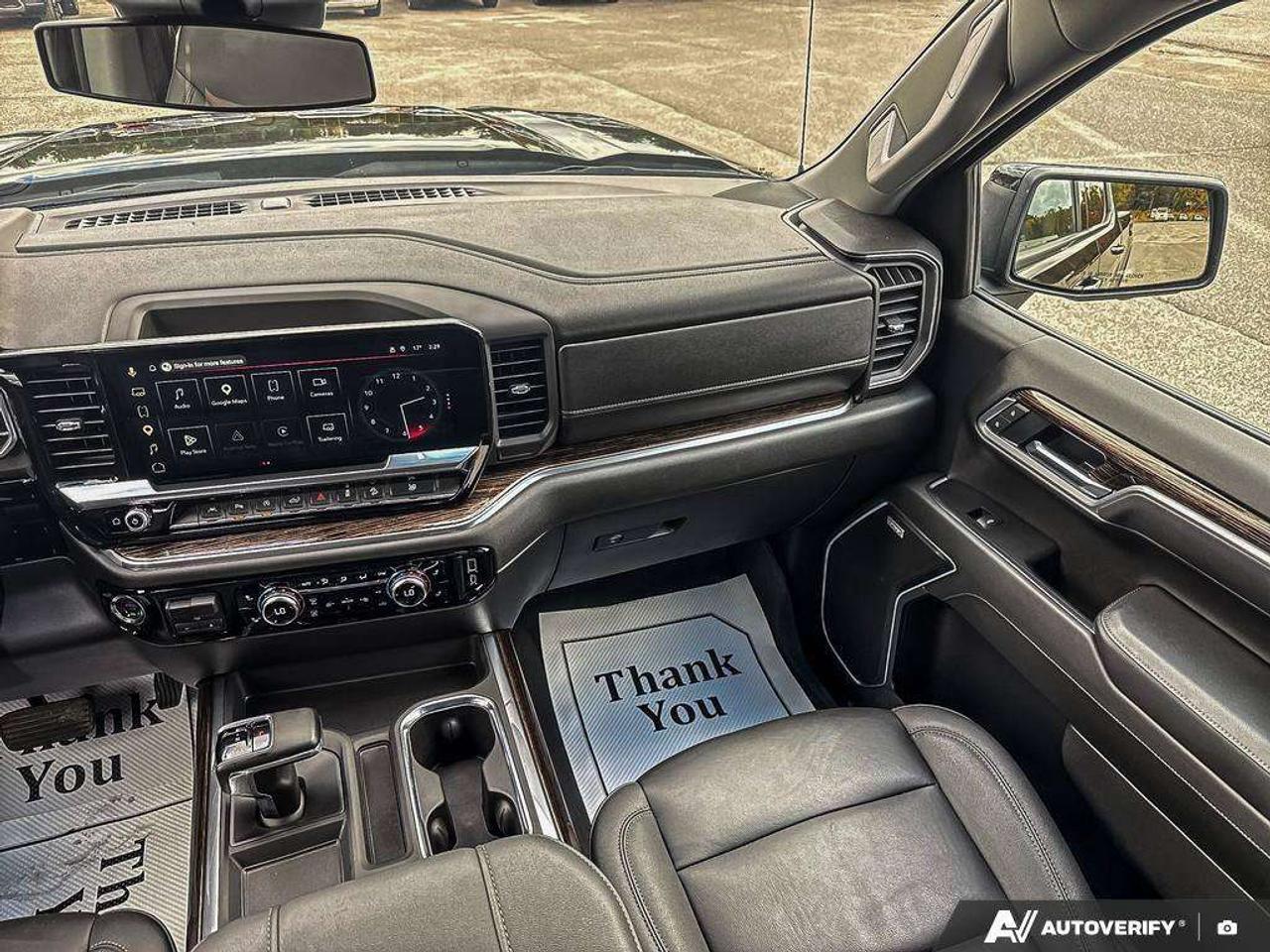 2025 GMC Sierra 1500 ELEVATION PREMIUM PKG. X31 OFF ROAD PKG. TRAILERING APP. HITCH GUIDANCE W/HITCH VIEW. RUNNING BOARDS. Photo