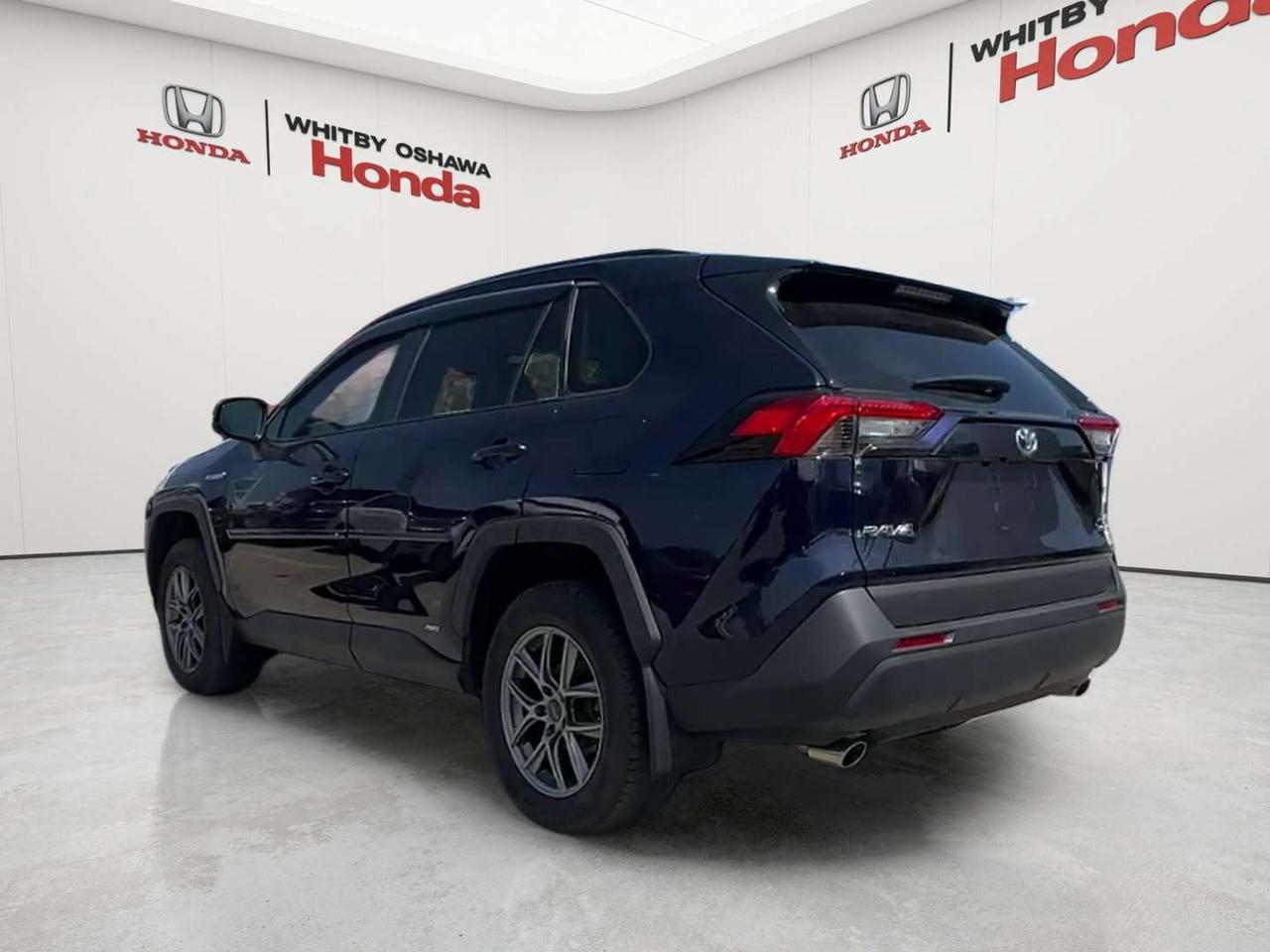 2021 Toyota RAV4 XLE Photo