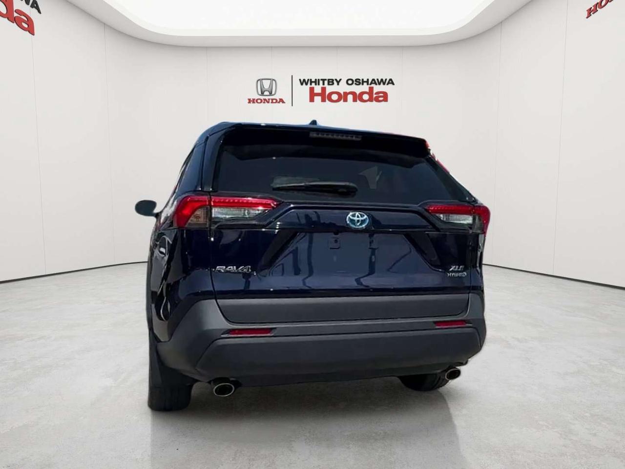 2021 Toyota RAV4 XLE Photo