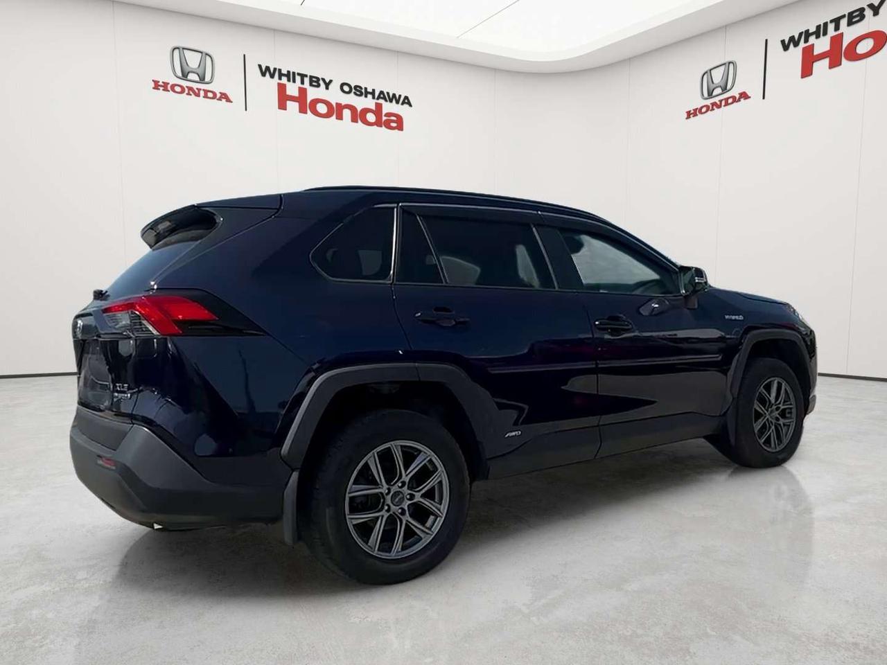 2021 Toyota RAV4 XLE Photo