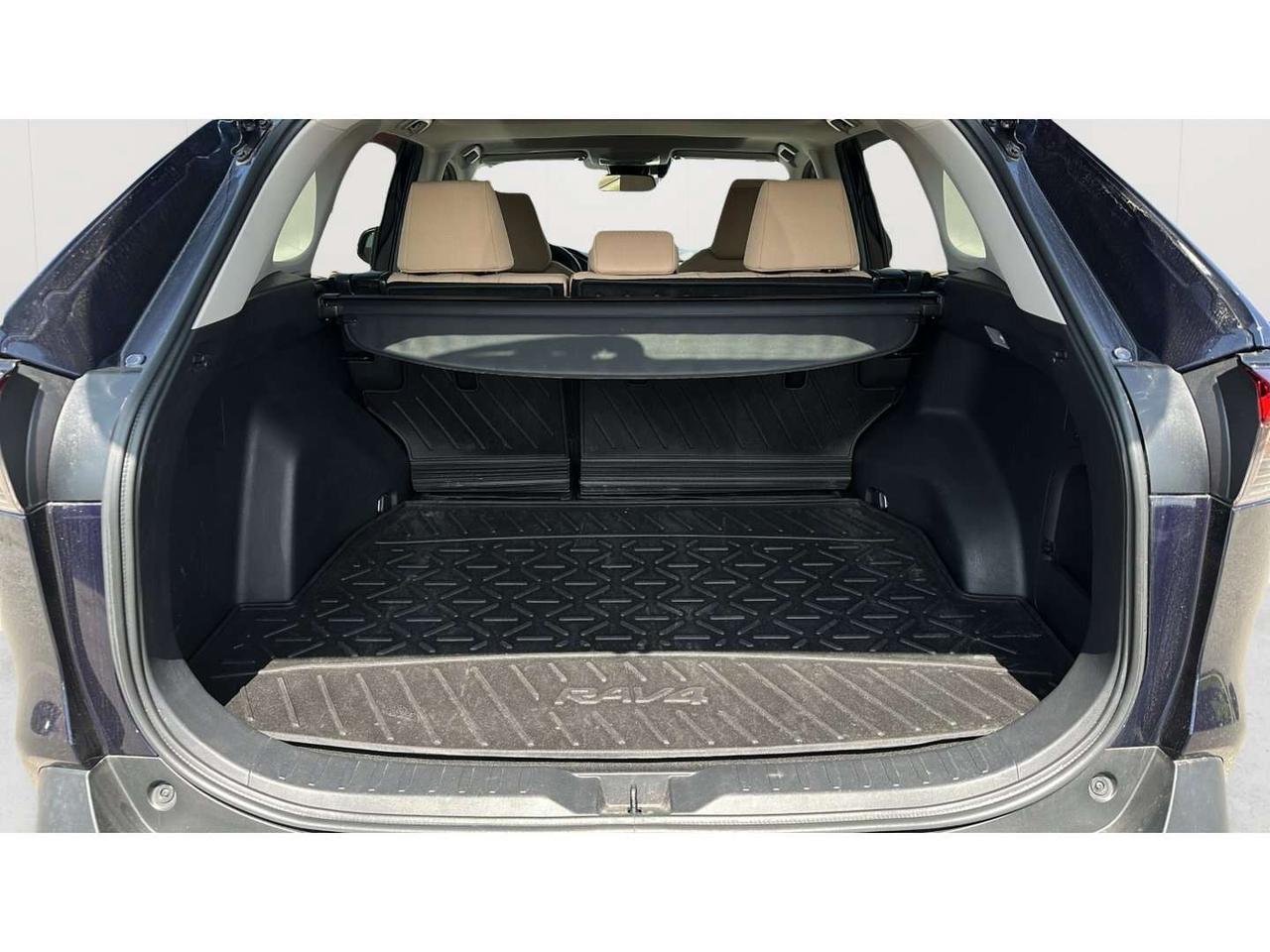 2021 Toyota RAV4 XLE Photo