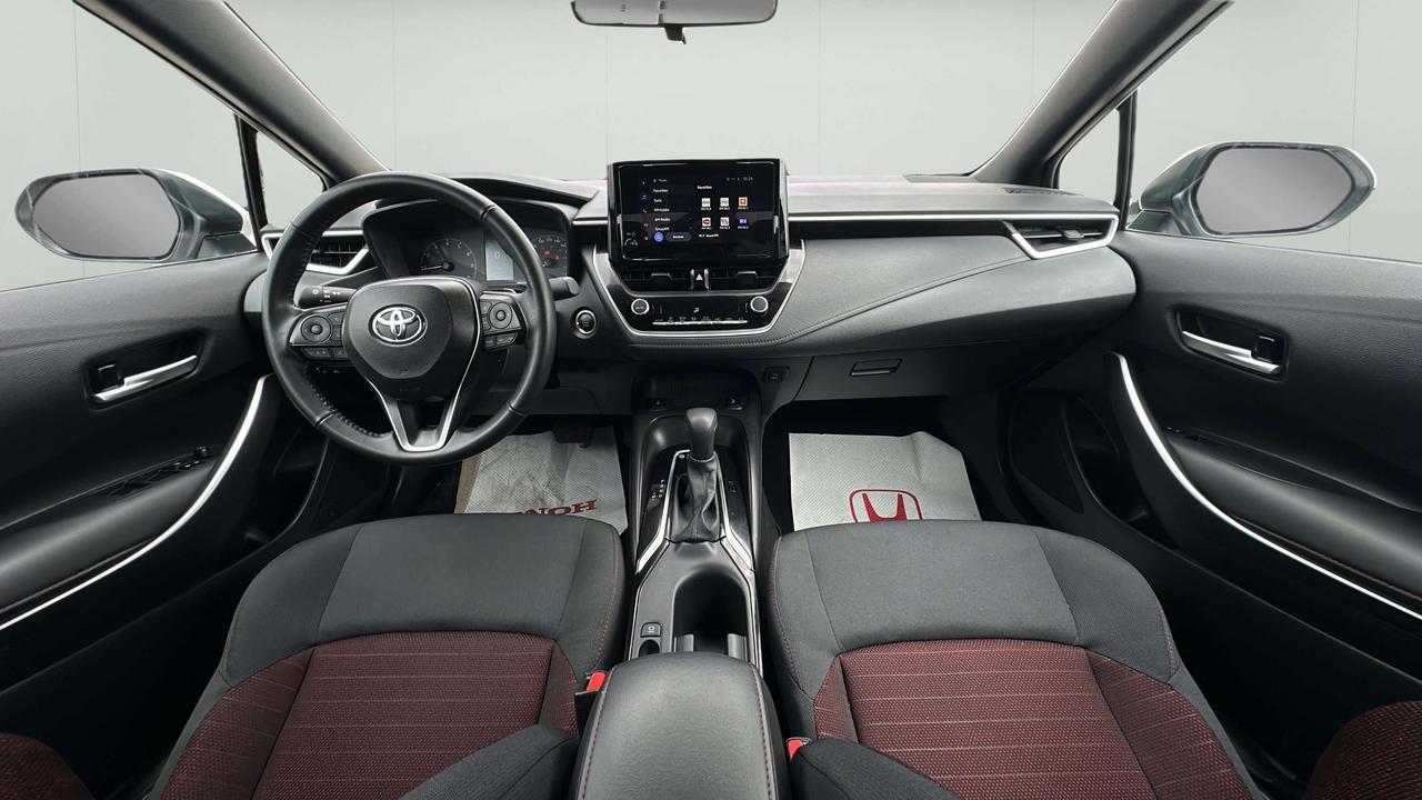 2025 Toyota Corolla SE Photo