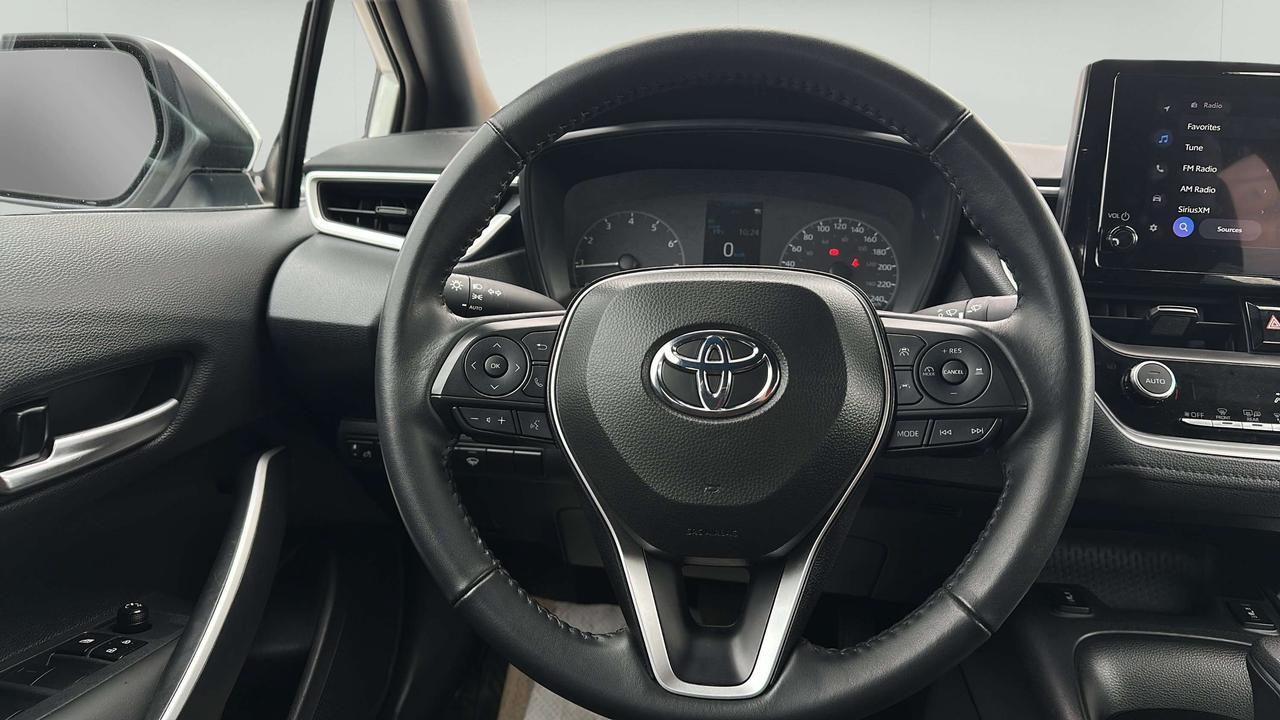 2025 Toyota Corolla SE Photo
