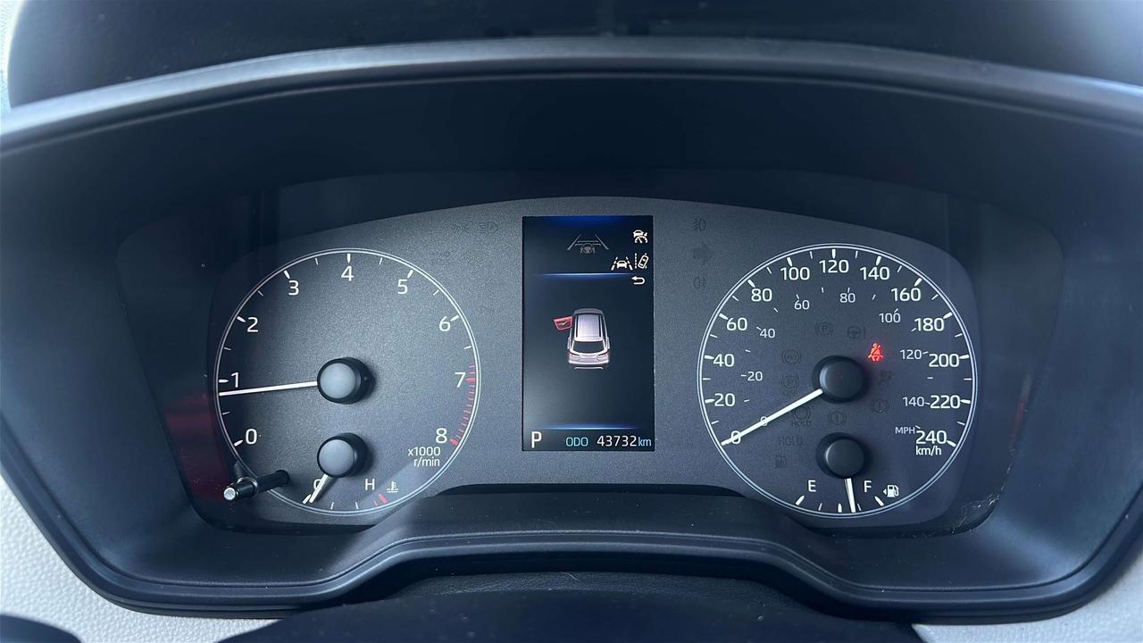 2025 Toyota Corolla Cross L Photo