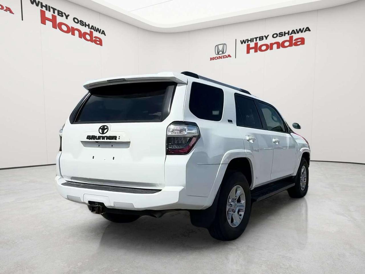 2022 Toyota 4Runner SR5 Photo
