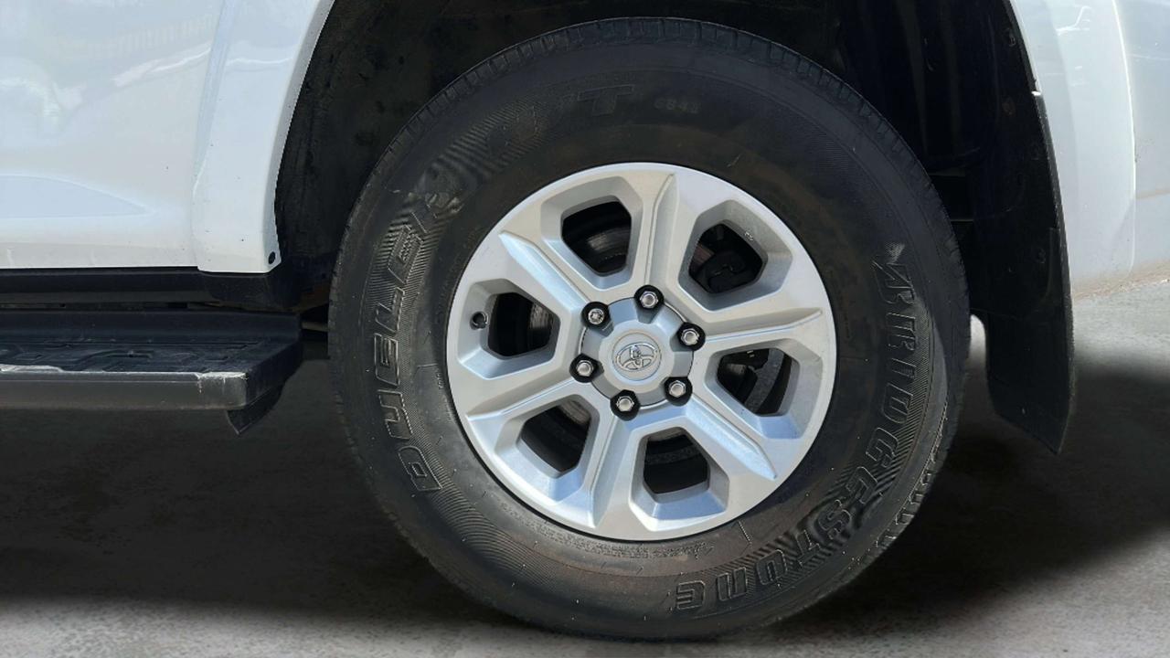 2022 Toyota 4Runner SR5 Photo