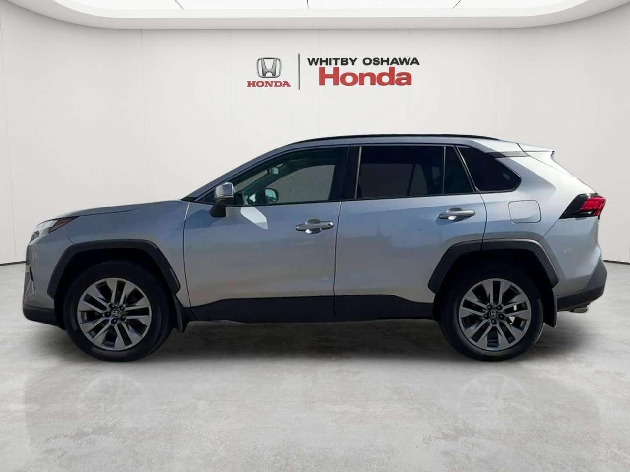 2023 Toyota RAV4 XLE Photo