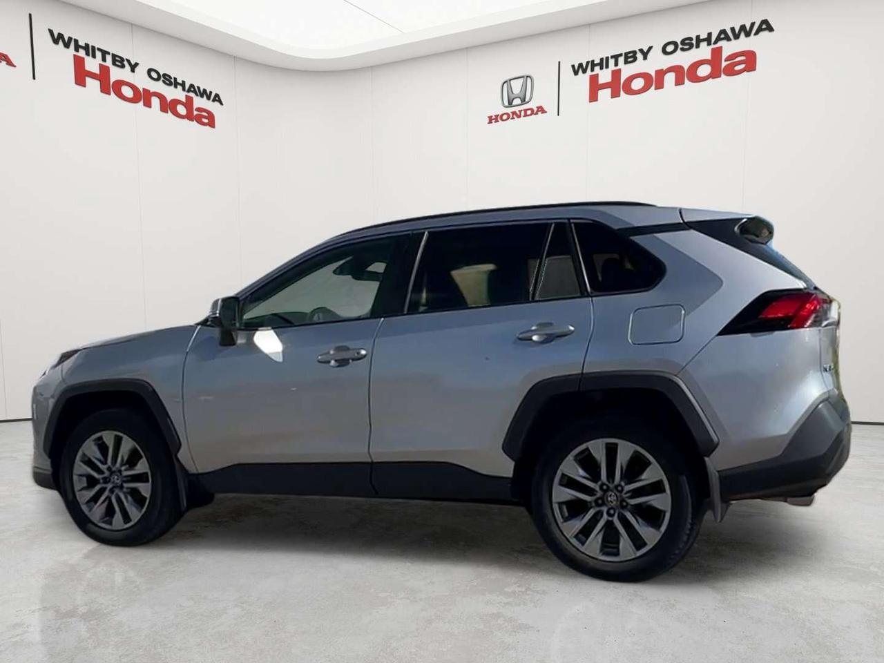2023 Toyota RAV4 XLE Photo