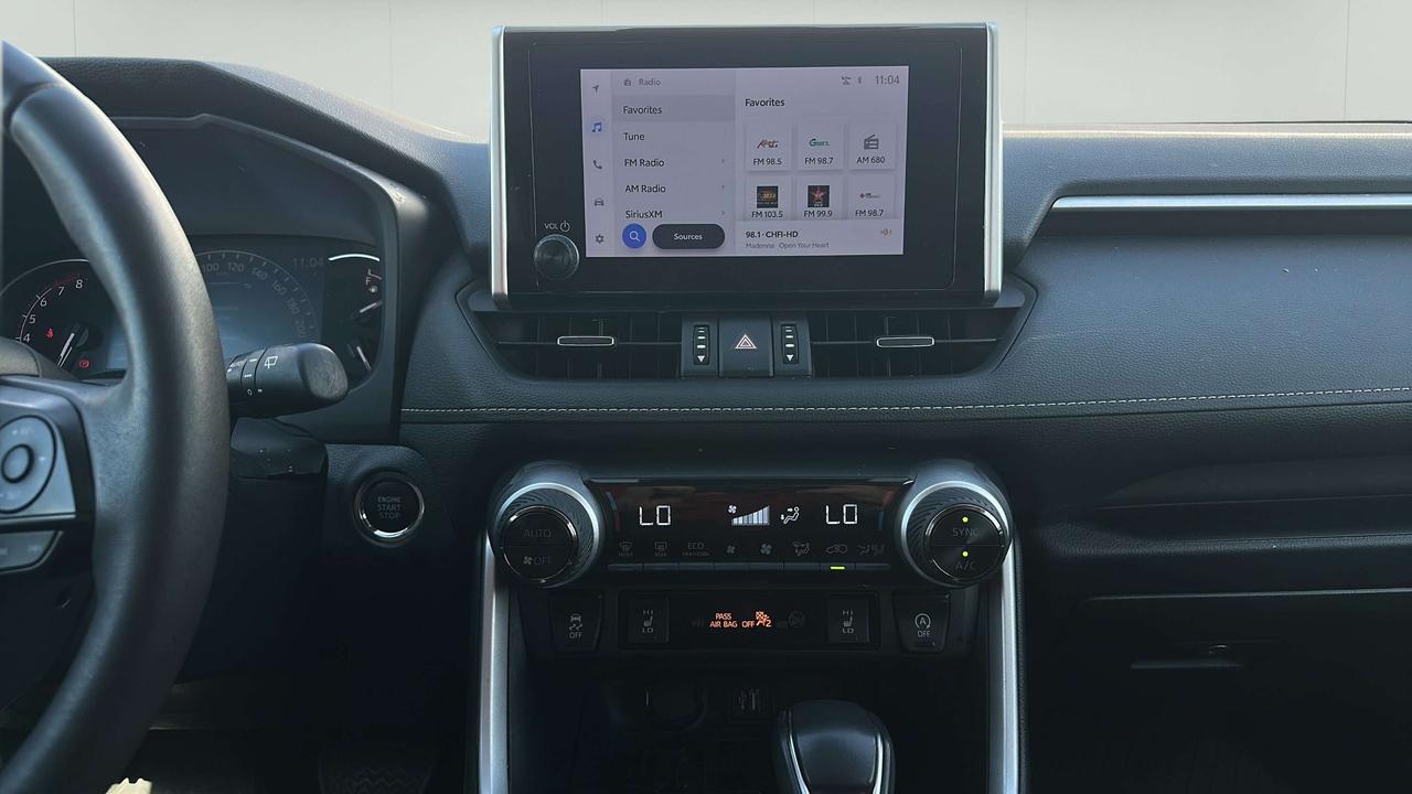 2023 Toyota RAV4 XLE Photo