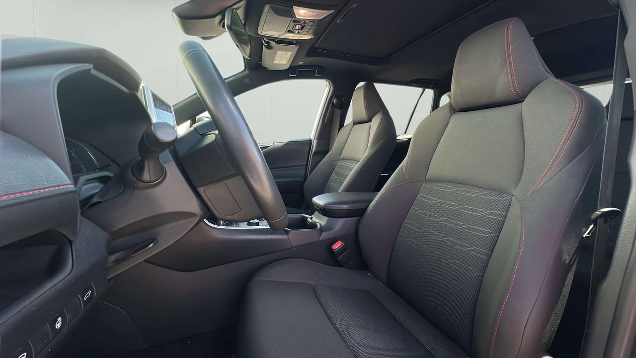 2024 Toyota RAV4 Prime SE Photo