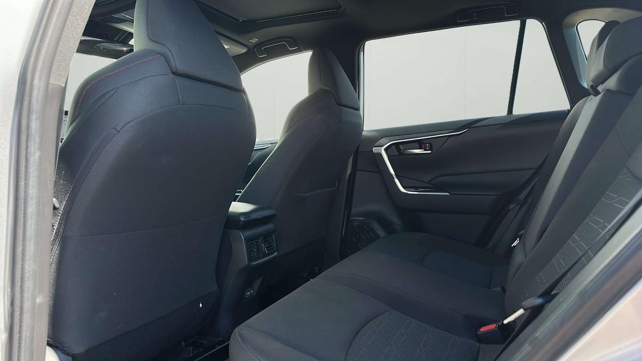 2024 Toyota RAV4 Prime SE Photo