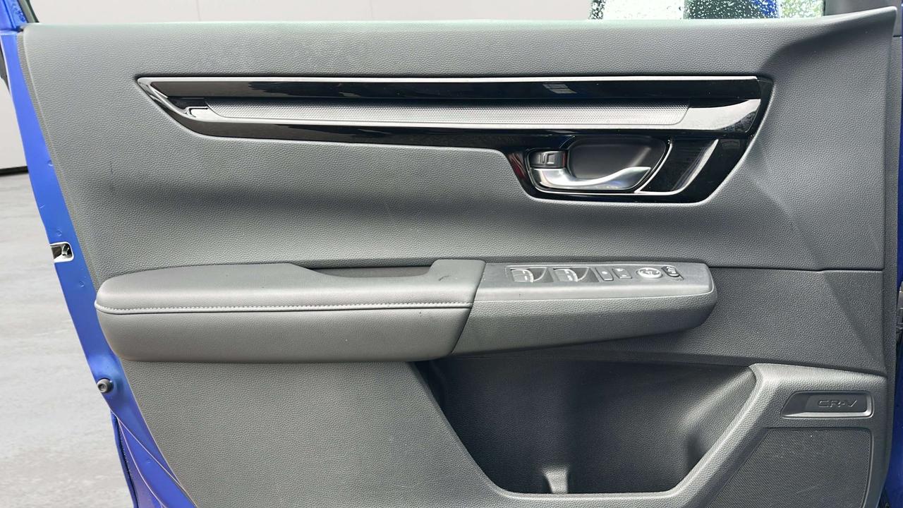 2025 Honda CR-V Sport Photo