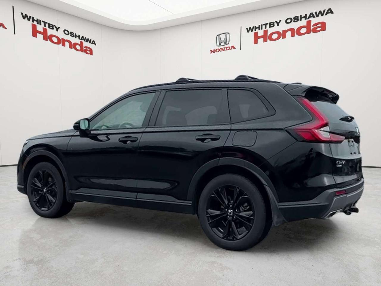 2026 Honda CR-V Touring Photo3