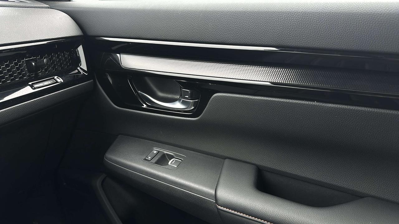 2026 Honda CR-V Touring Photo