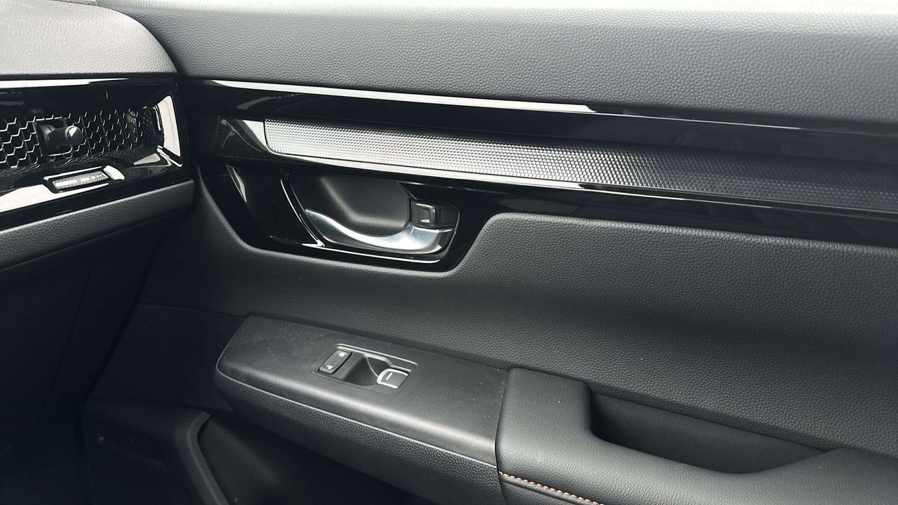 2026 Honda CR-V Touring Photo